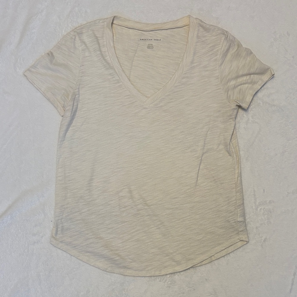 American Eagle Outfitters Light Cream V-Neck Tee